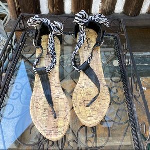 Qupid Black/White Thong Cork‎ Wedge Sandals